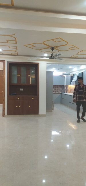 Living Room in 3 BHK Builder Floor at Parklands, Sector 85 – for Sale