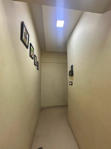 Room in 2.5 BHK Apartment at Lodha Casa Rio, Dombivli East – for Rent