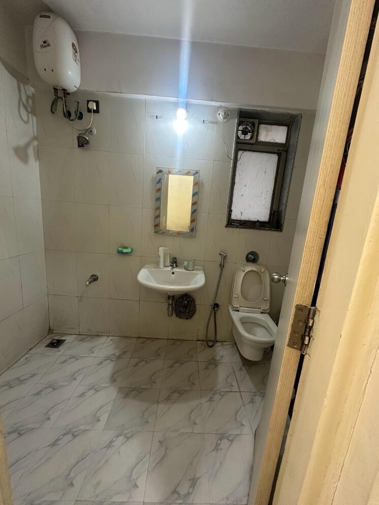 Bathroom, lodha-casa-rio 2.5 Bedroom 750 Sq.Ft. Apartment In Dombivli East Thane 8342820