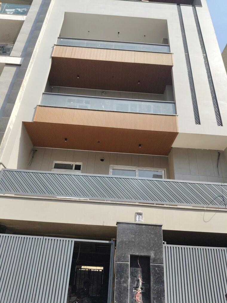 Exterior View, ambica vihar 3.5 Bedroom 1850 Sq.Ft. Builder Floor In Ambica Vihar Delhi 8342846
