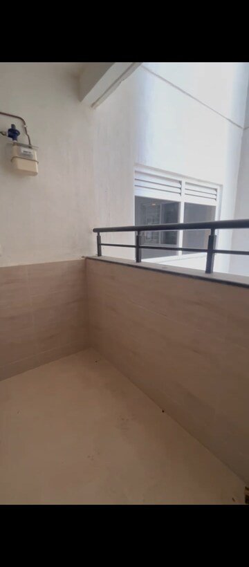 Room in 2.5 BHK Apartment at Prestige Tranquil, Kokapet – for Rent