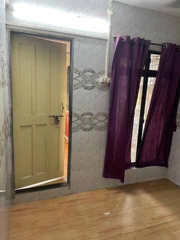 Room in 1 BHK Apartment at Sector 3 Kopar Khairane – for Rent