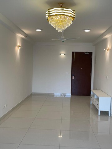 Room in 3 BHK Apartment at Prestige Tranquil, Kokapet – for Rent