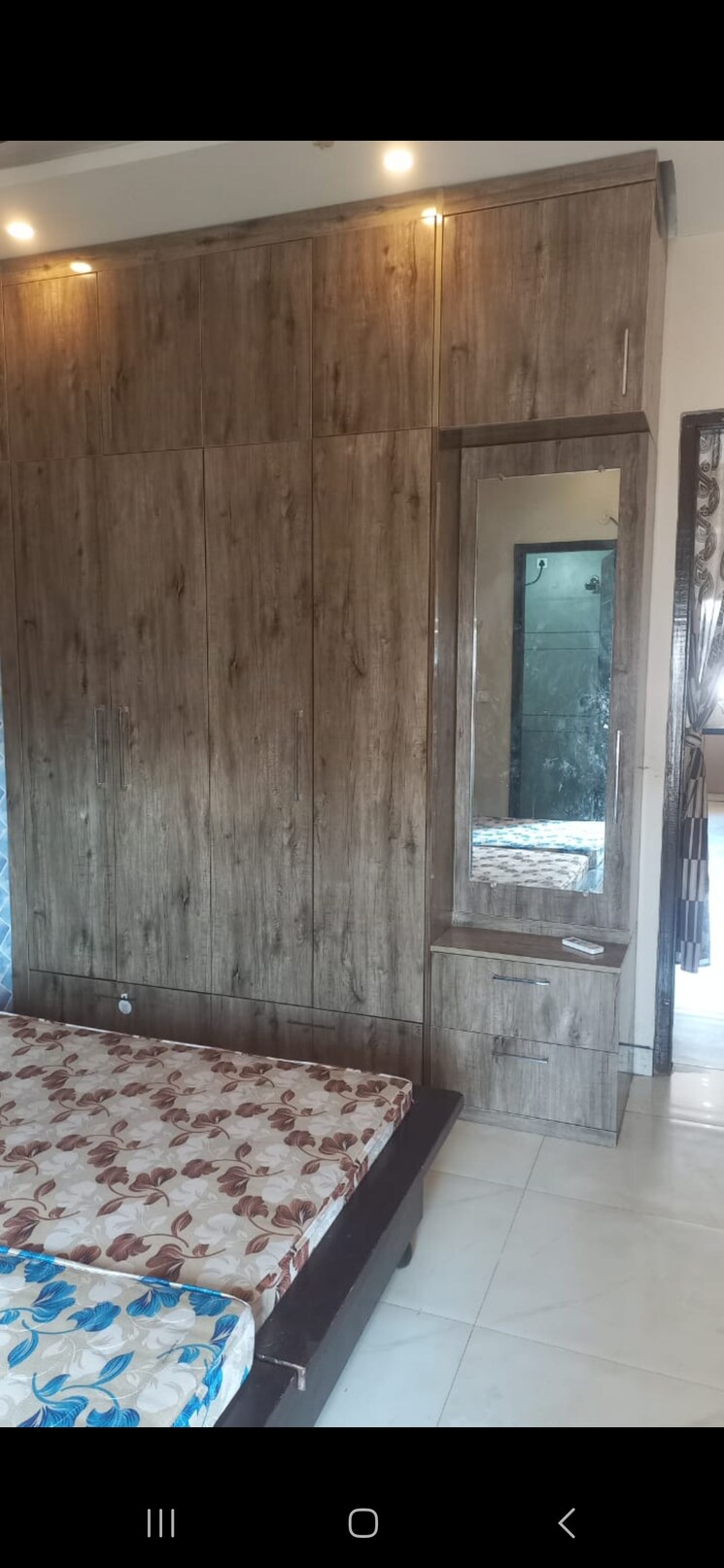 Room, sunshine-enclave 3 Bedroom 1350 Sq.Ft. Builder Floor In Vip Road Zirakpur 8343264