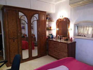 Bedroom in 2 BHK Apartment at Simla Nagar – for Rent