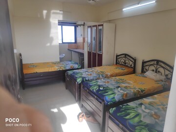  Pg For Rent in Santacruz East