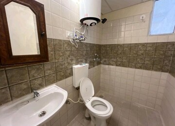 Bathroom in 4 BHK Independent House at Shanta Sriram Duplex Houses, Jubilee Hills – for Sale