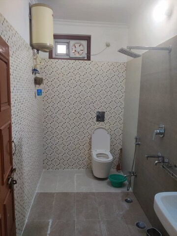 Bathroom in 2 BHK Apartment at Gomti Nagar – for Rent