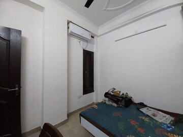 Bedroom in 3 BHK Builder Floor at Gyan Khand – for Rent