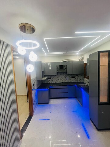 Building Lobby in 3 BHK Builder Floor at Gms Road – for Sale