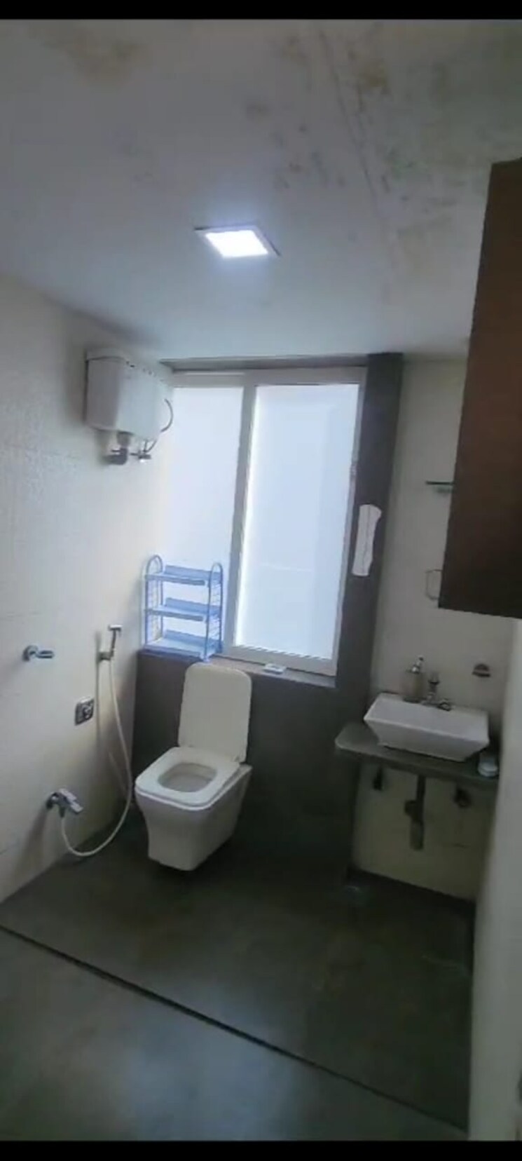 Bathroom, phoenix-atulya 4 Bedroom 1820 Sq.Ft. Apartment In Borivali West Mumbai 8343424