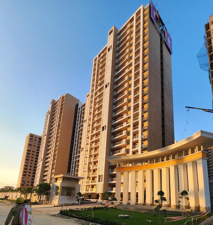 Exterior View, rishita-manhattan 2 Bedroom 918 Sq.Ft. Apartment In Gomti Nagar Lucknow 8343598