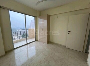 Room in 3 BHK Apartment at DLH Legacy, Juhu – for Rent