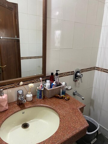Bathroom in 4 BHK Apartment at Conscient Hines Elevate, Sector 59 – for Sale