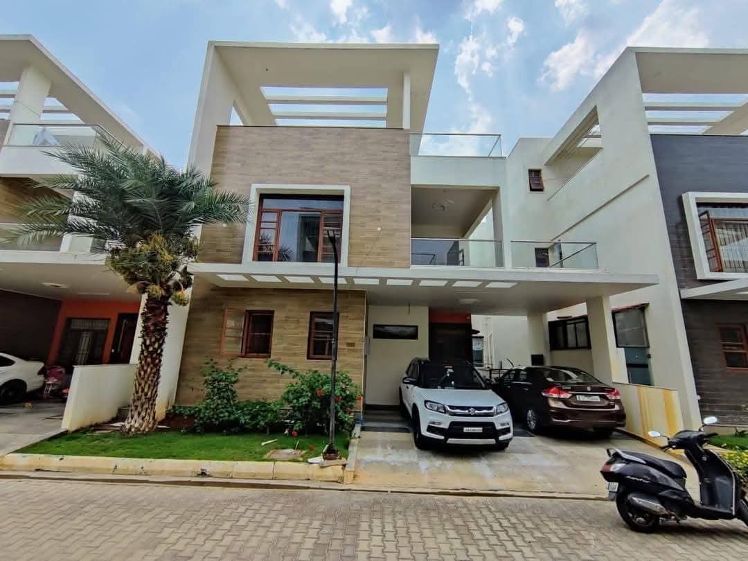 4 BHK + Servant Room,Extra Room Villa For Sale in Sobha International City Presidential Villa