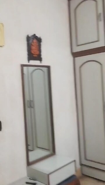 Room in 2 BHK Apartment at Goregaon West – for Rent