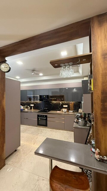 Kitchen in 4 BHK Builder Floor at Sector 43 – for Sale