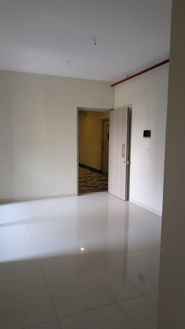 Room in 2 BHK Apartment at Wadhwa Dukes Horizon, Chembur – for Sale