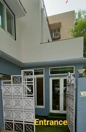 3 BHK Apartment – Exterior View View at Vasant Kunj - for Rent