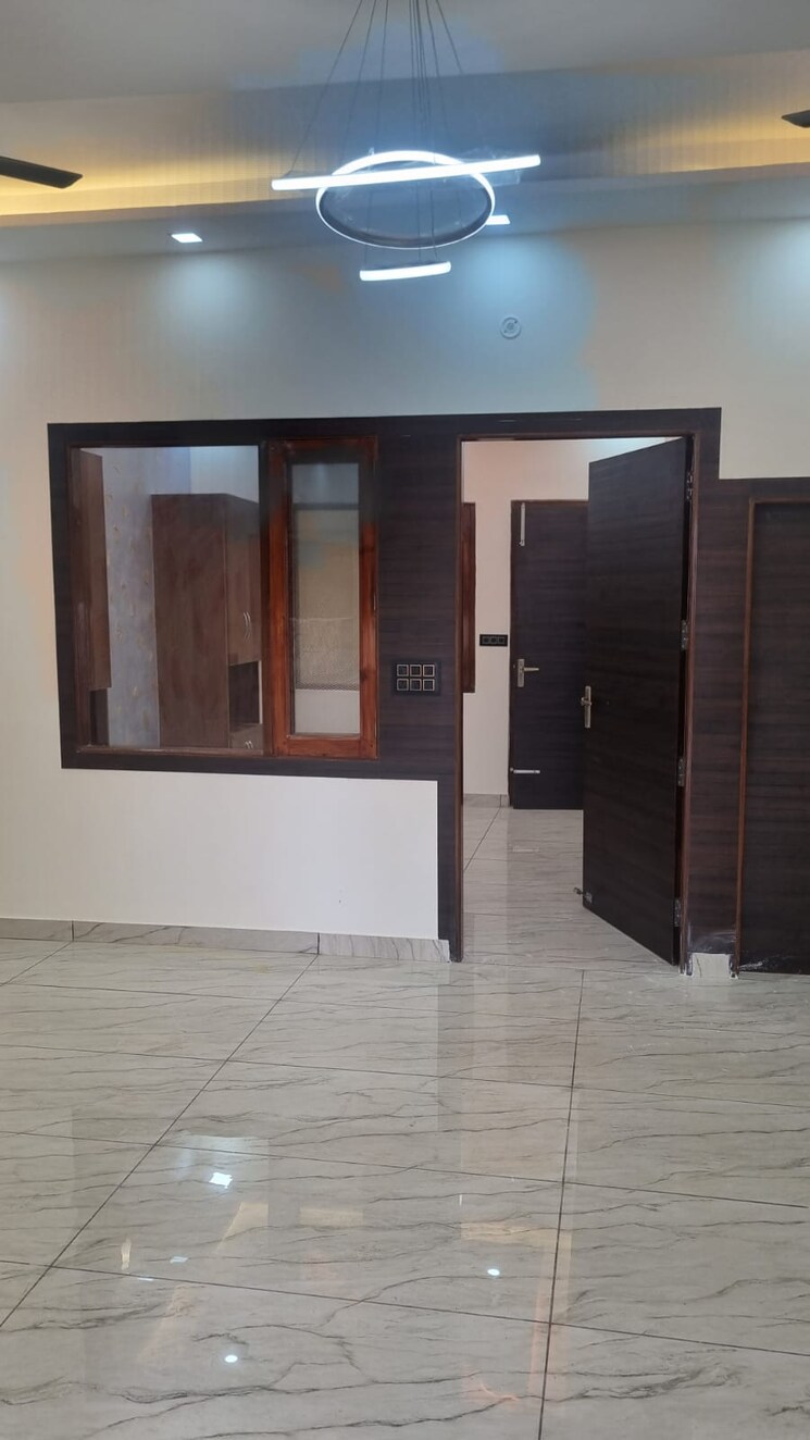 Room, gms road 3 Bedroom 108 Sq.Yd. Independent House In Gms Road Dehradun 8344473