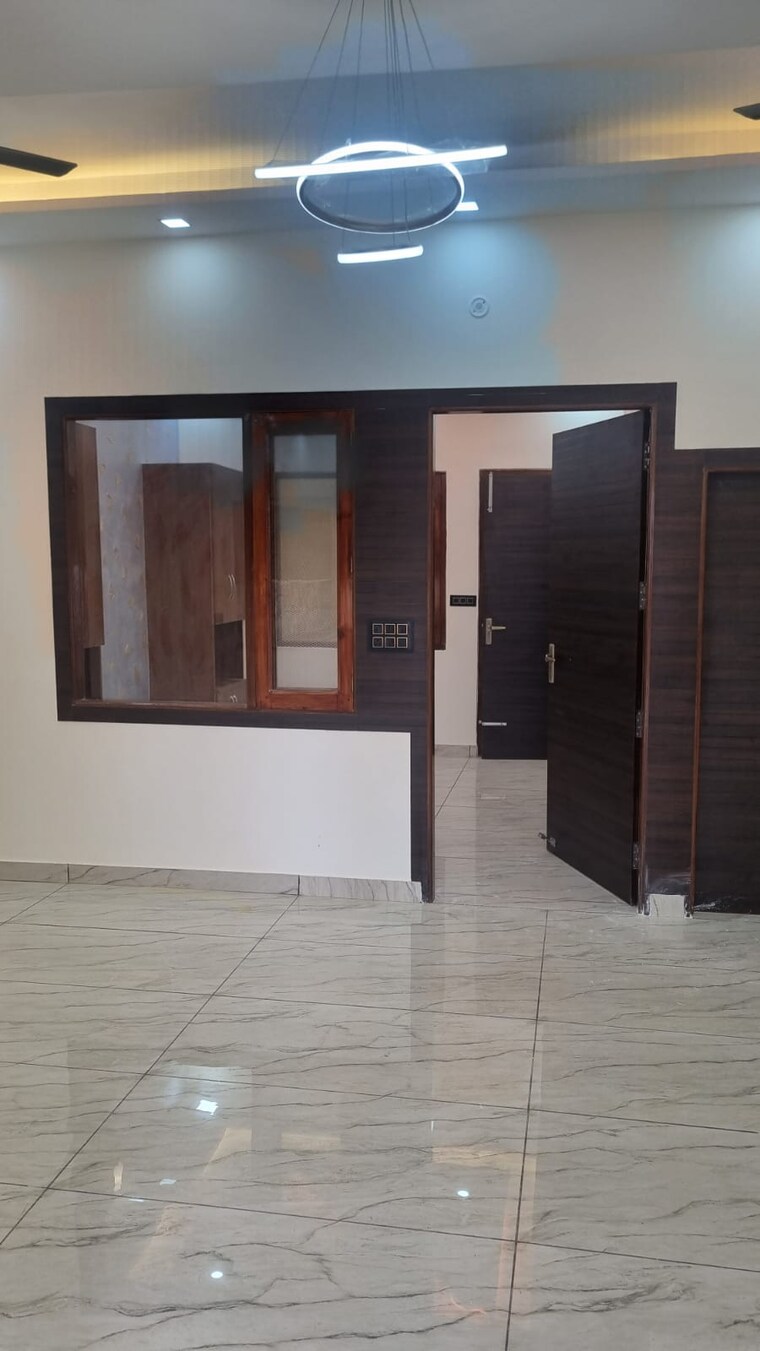 Room, gms road 3 Bedroom 108 Sq.Yd. Independent House In Gms Road Dehradun 8344473