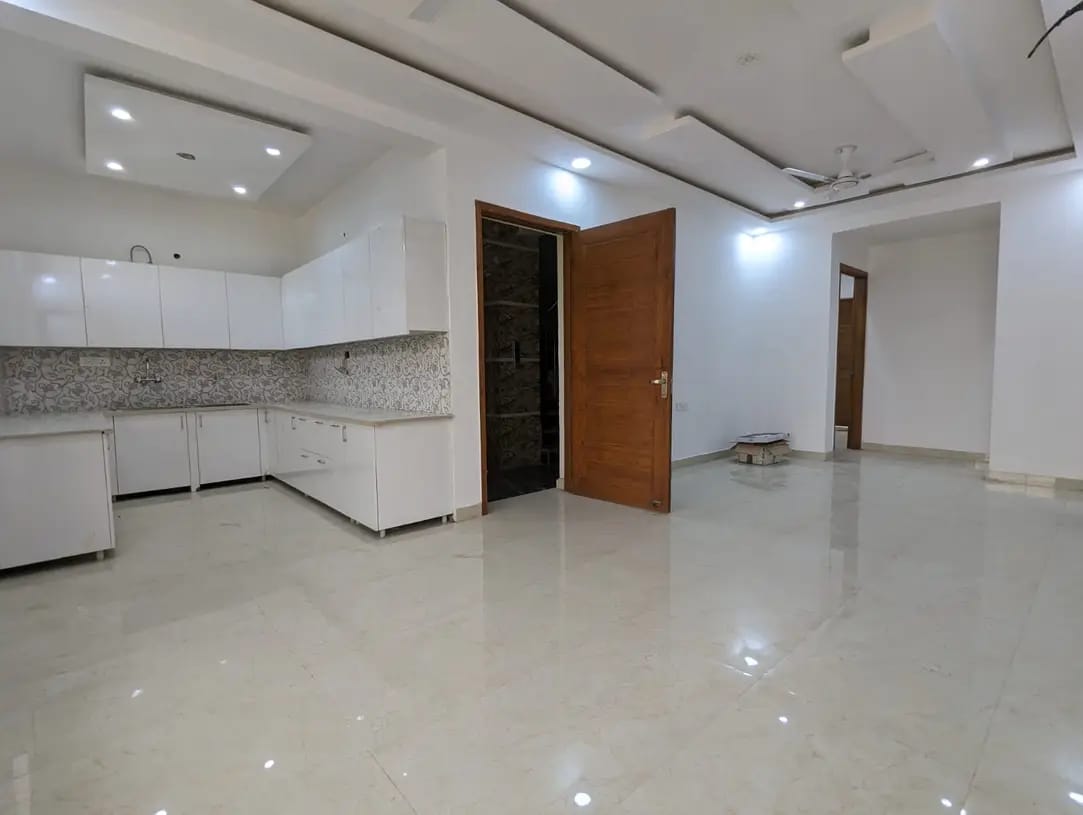 3 BHK Builder Floor For Sale in Green Field Colony 