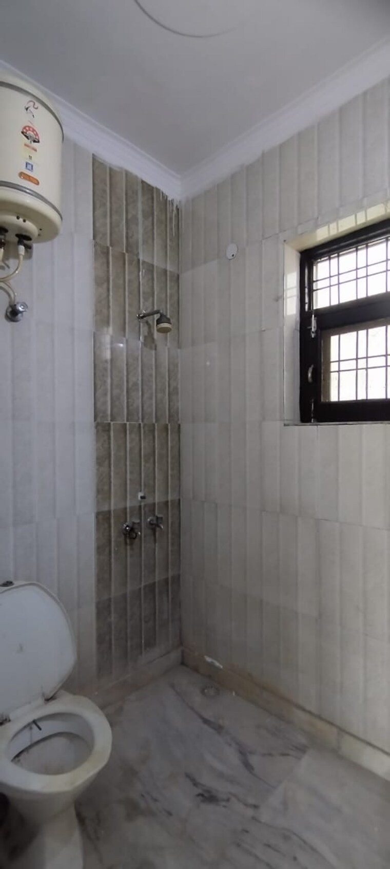 Bathroom, sector 43 4 Bedroom 240 Sq.Yd. Builder Floor In Sector 43 Faridabad 8344627