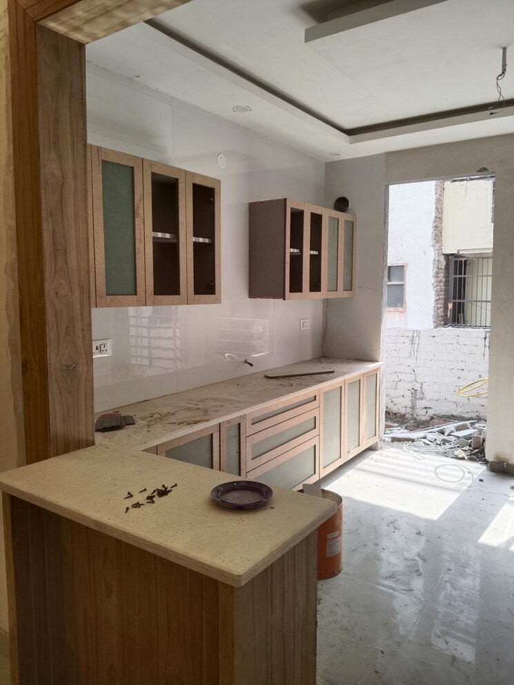 Kitchen, sector 43 4 Bedroom 275 Sq.Yd. Builder Floor In Sector 43 Faridabad 8344726