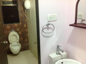 Attached Bathroom in 3 BHK Apartment at Seawoods – for Sale
