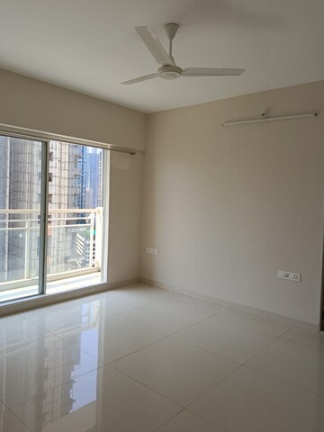 Room in 2 BHK Apartment at Sugee Atharva, Prabhadevi – for Rent