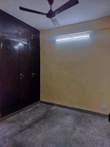 1 BHK Apartment For Rent in Molarband