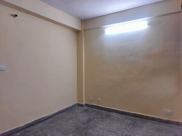 Room in 1 BHK Apartment at Molarband – for Rent