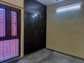Room in 1 BHK Apartment at Molarband – for Rent