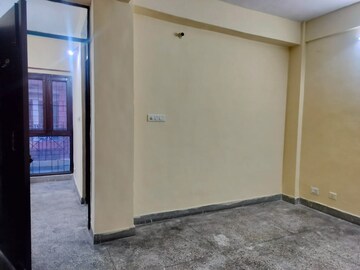 Room in 1 BHK Apartment at Molarband – for Rent