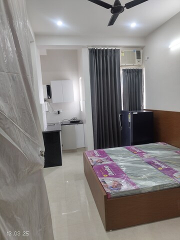 Bedroom in 1 RK Apartment at Sector 45 – for Rent
