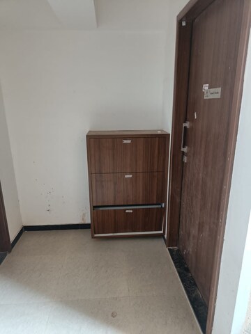 Room in 2 BHK Apartment at Balewadi – for Rent