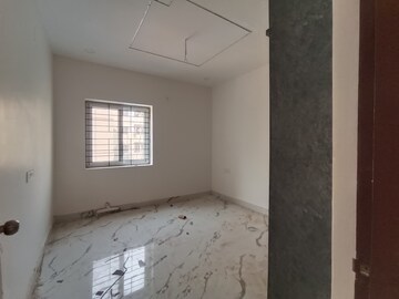 Room in 3 BHK Apartment at Madhapur – for Rent
