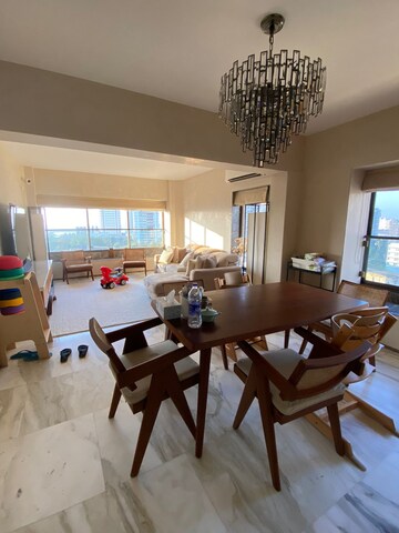 Team Area in 3 BHK Apartment at Colaba – for Sale