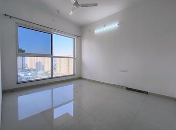 Room in 2 BHK Apartment at Godrej Boulevard, Manjari – for Rent