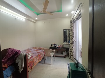 Bedroom in 2 BHK Apartment at Kondapur – for Rent