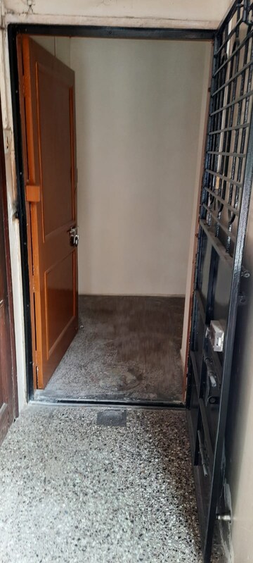 Balcony in 2 BHK Apartment at Trupti Apartment, Rasta Peth – for Sale