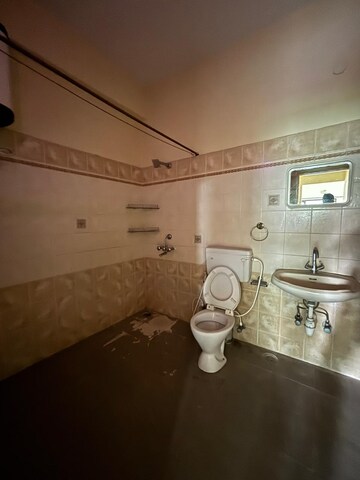 Bathroom in 3 BHK Apartment at Banjara Hills – for Rent