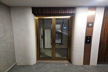 Building Lobby in 3 BHK Builder Floor at Kirti Nagar – for Sale