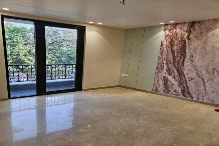 Room, kirti nagar 3 Bedroom 1800 Sq.Ft. Builder Floor In Kirti Nagar Delhi 8345904