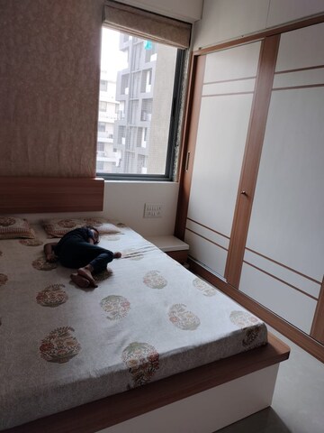 Master Bedroom in 2 BHK Apartment at Vasna – for Rent