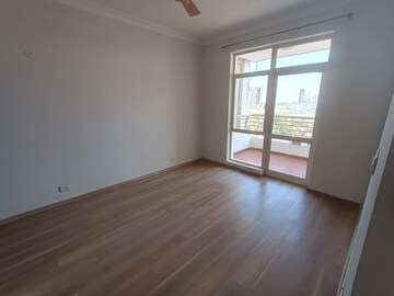 Room in 3 BHK Apartment at ATS Kocoon, Sector 109 – for Rent