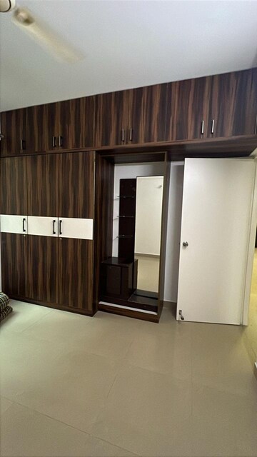 Room in 3 BHK Apartment at Provident Harmony, Thanisandra Main Road – for Rent