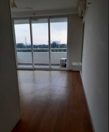 Room in 3 BHK Apartment at Mantri Lithos, Thanisandra – for Rent