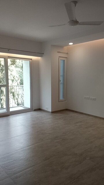 Room in 3 BHK Builder Floor at Vasant Vihar – for Rent