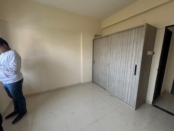 Room in 3 BHK Apartment at Manish Nagar – for Rent